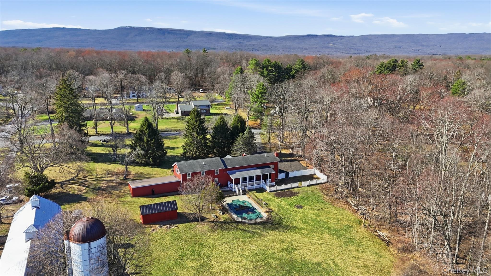180 Hardenburgh Road Pine Bush, NY 12566 - Photo 4 of 45 Shawangunk Mountains
