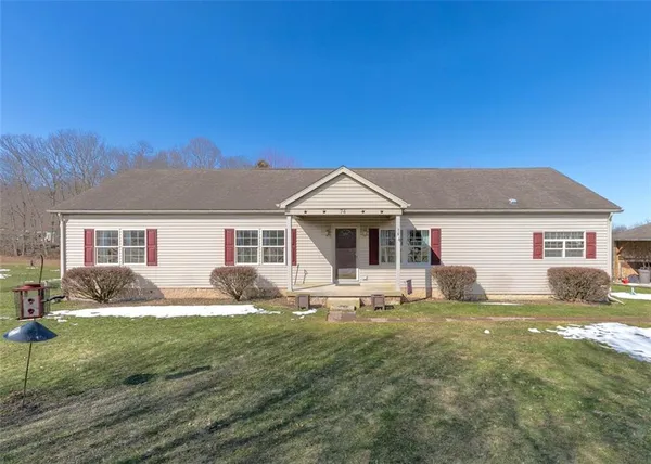 $245,000 | 74 Sunset View Lane, Farmington, PA 15437