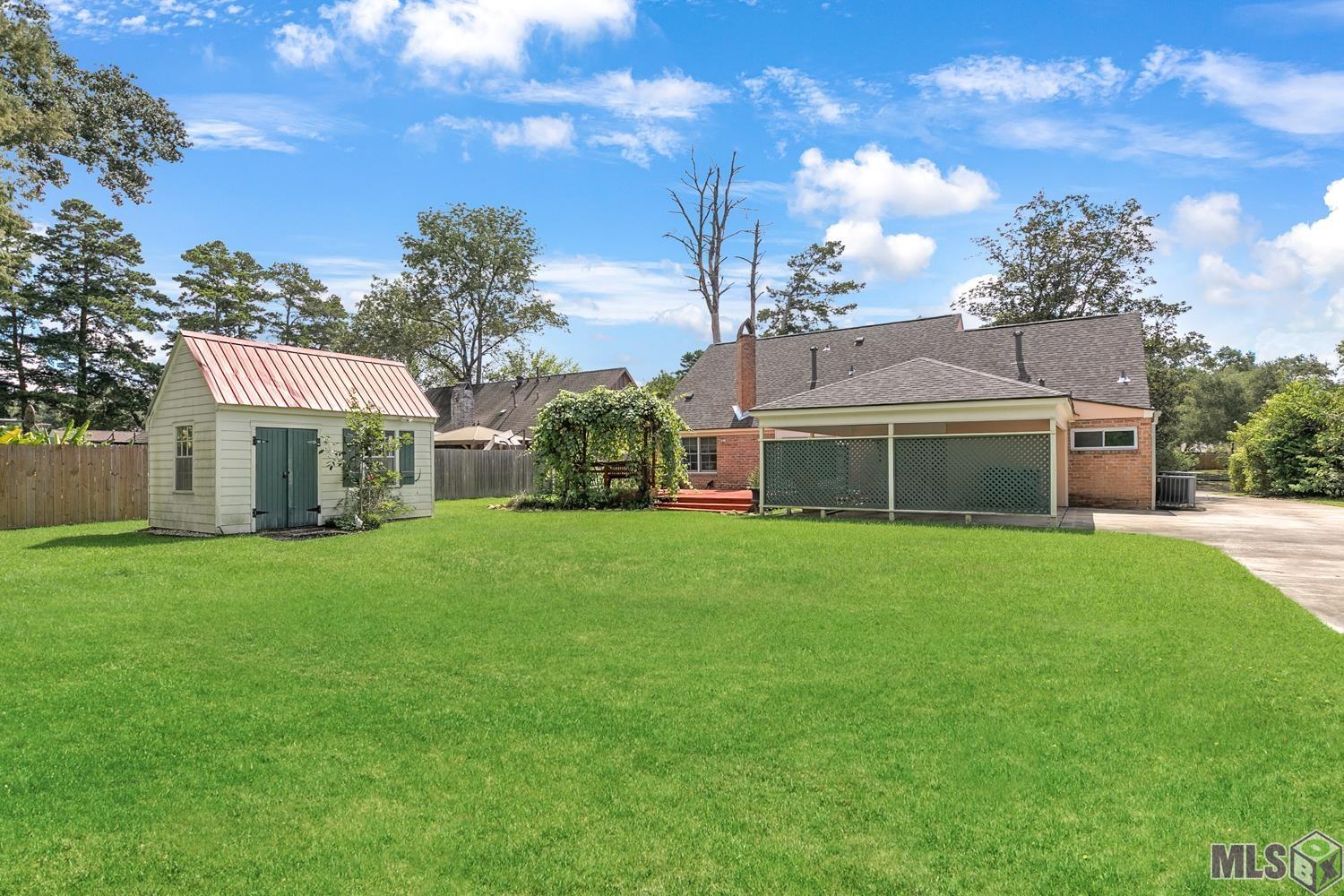 3635 Woodland Ridge Boulevard Baton Rouge, LA 70816 - Photo 19 of 21 BACKYARD IS LARGE!
