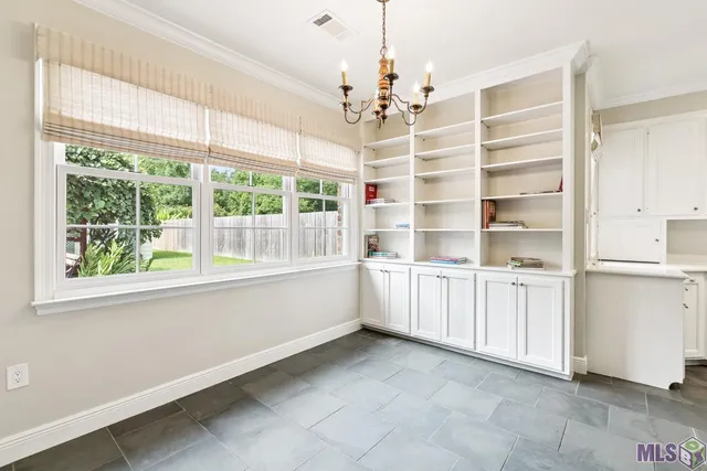 $452,900 | 3635 Woodland Ridge Boulevard, Baton Rouge, LA 70816