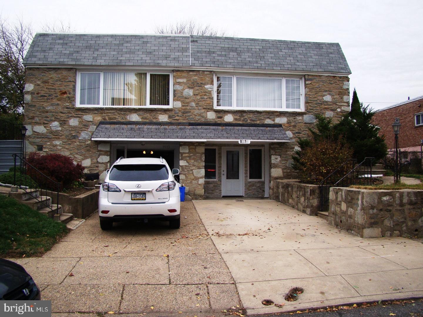 9934 Sandy Road Philadelphia, PA 19115 - Photo 4 of 20 Gallery Image 4