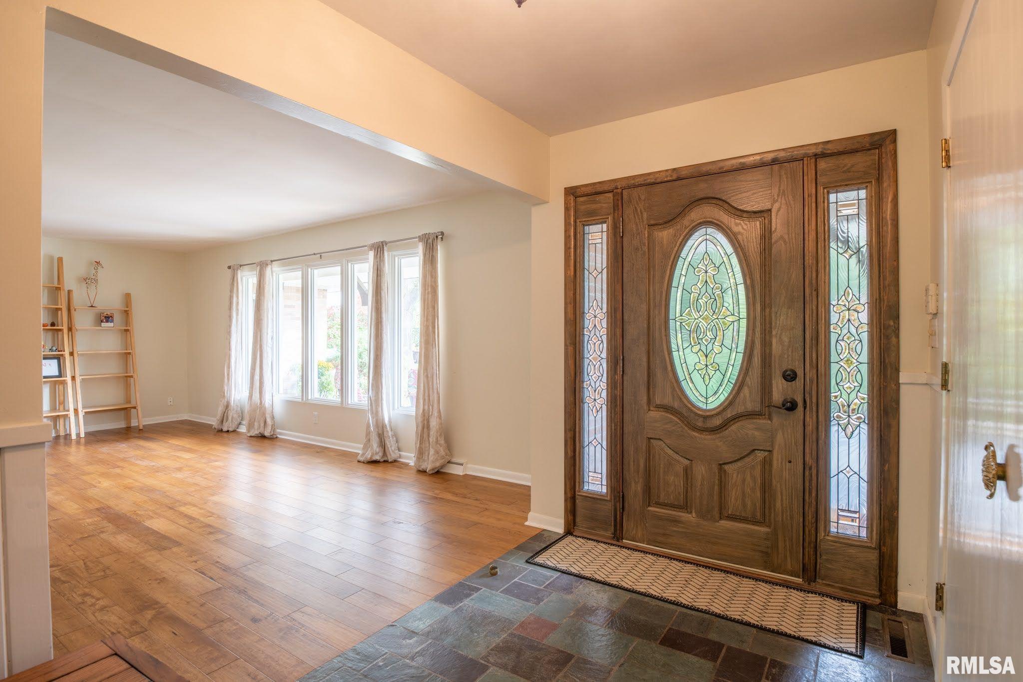 369 East High Point Road Peoria, IL 61614 - Photo 11 of 50 Gallery Image 11