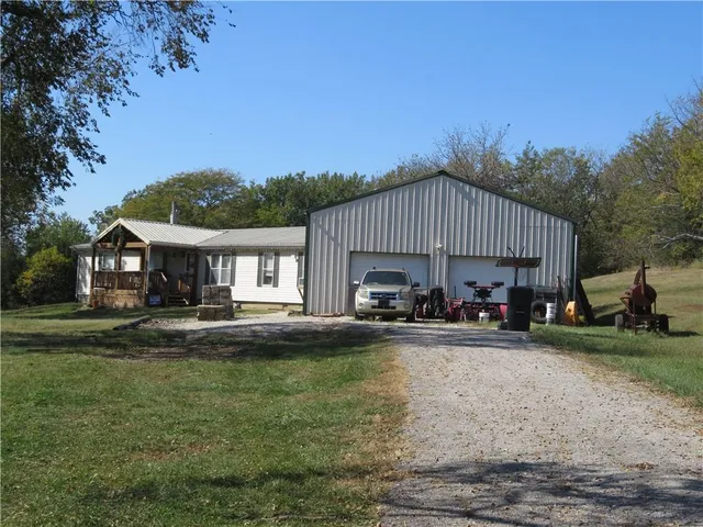 $354,000 | 28450 K 68 Highway, Paola, KS 66071