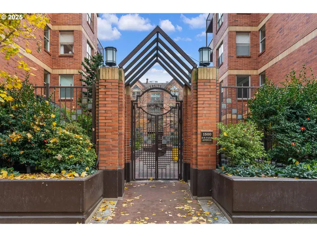 a view of a wooden building