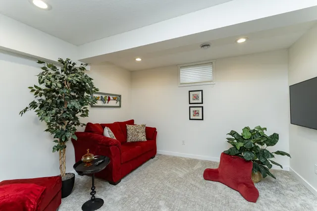 $324,900 | 621 7th Avenue Southeast, Rochester, MN 55904