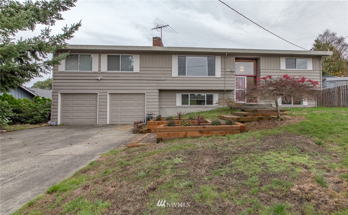 4011 Robin Road West University Place, WA 98466 - Photo 2 of 23 Gallery Image 2