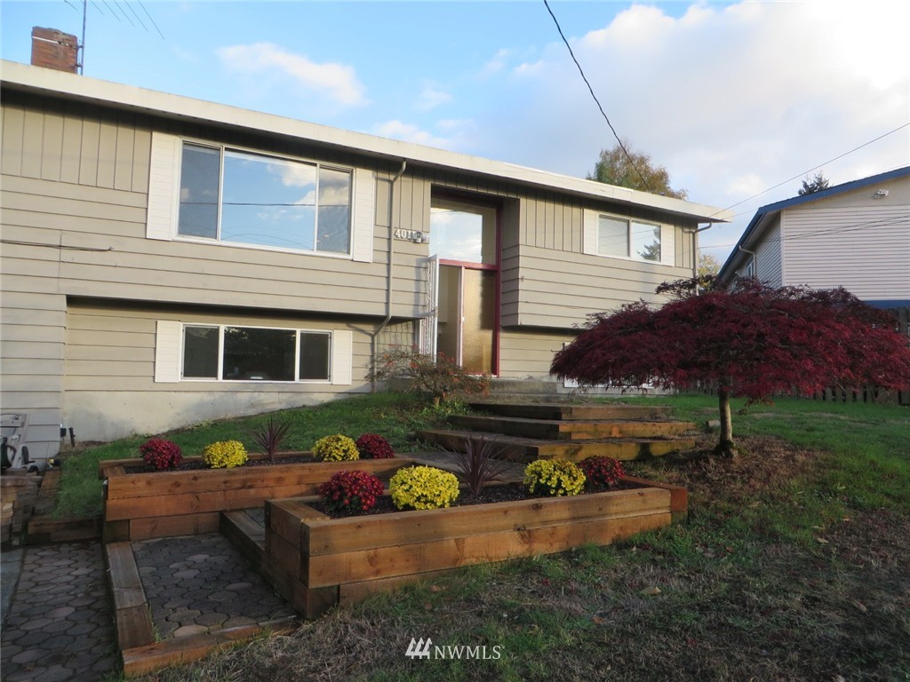 4011 Robin Road West University Place, WA 98466 - Photo 5 of 23 Gallery Image 5