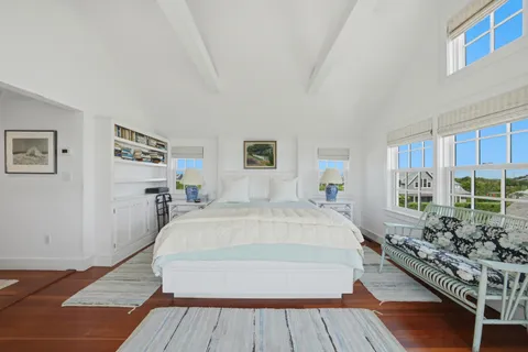 $3,100,000 | 79 Baxter Road, Nantucket, MA 02554