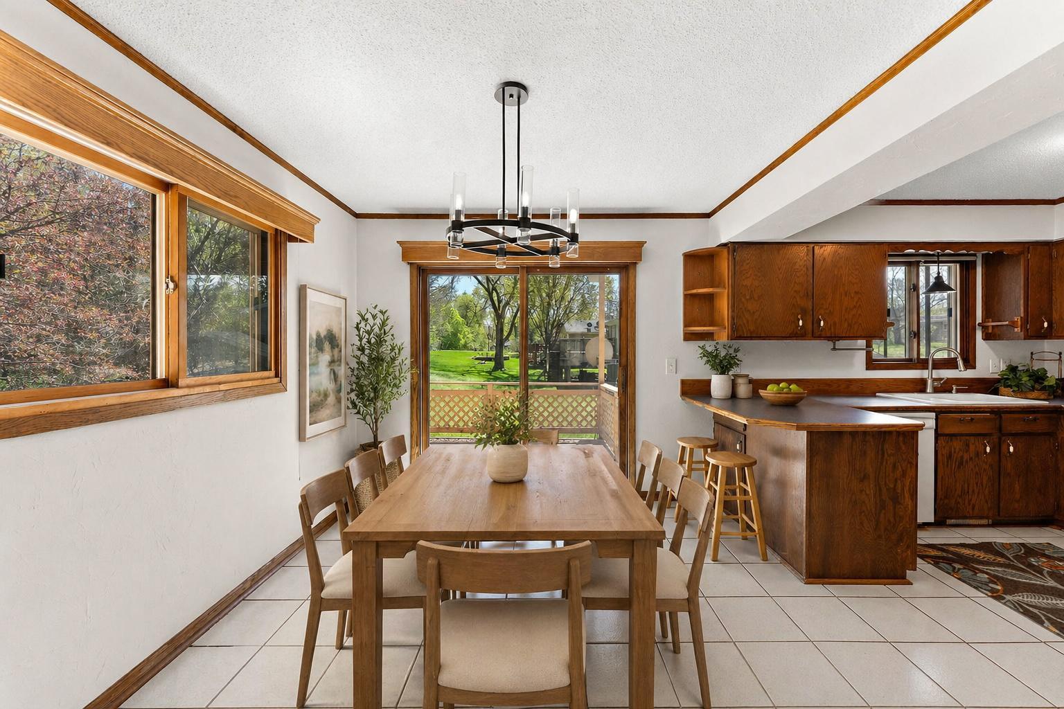 4935 Woodland Road Minnetonka, MN 55345 - Photo 21 of 35
