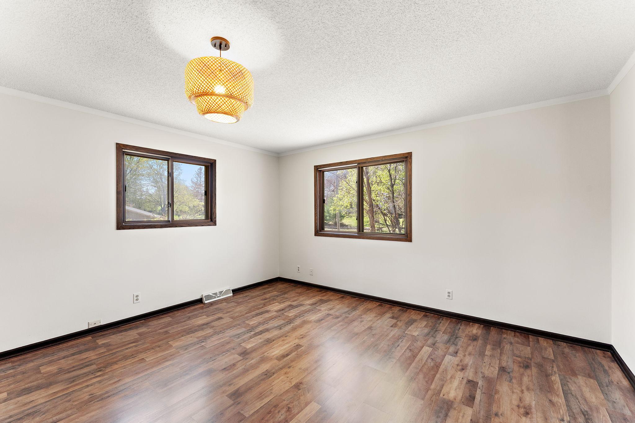 4935 Woodland Road Minnetonka, MN 55345 - Photo 29 of 35