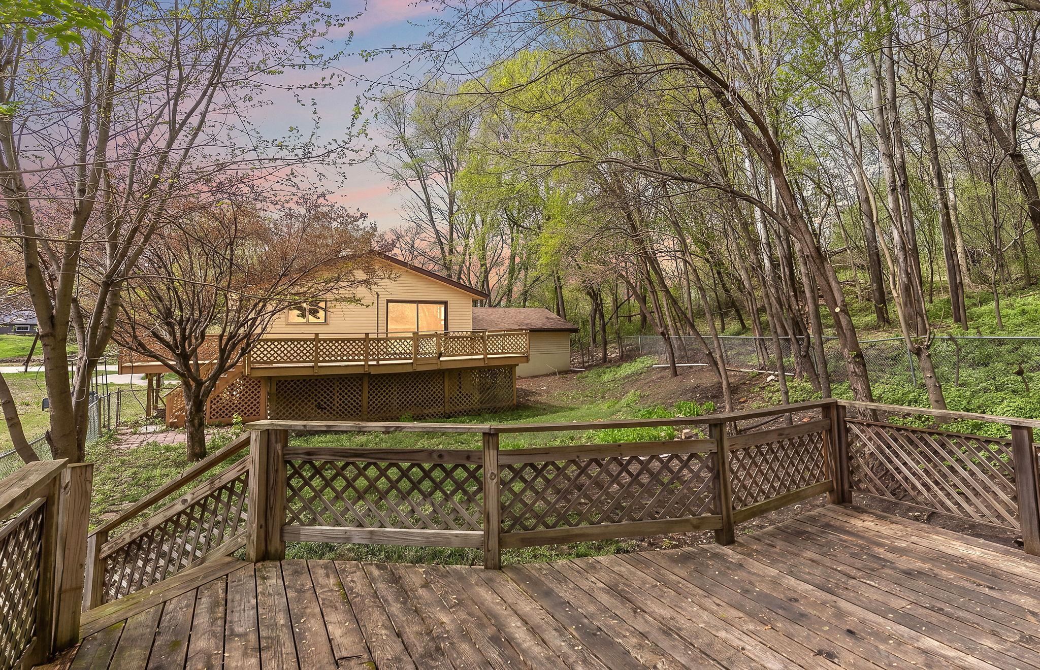 4935 Woodland Road Minnetonka, MN 55345 - Photo 7 of 35