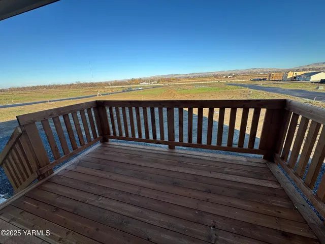 $390,000 | 321 Olivia Street, Sunnyside, WA 98944