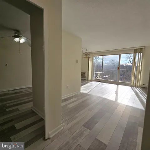 $1,800 | 111 Chestnut Street, Unit 609, Cherry Hill, NJ 08002