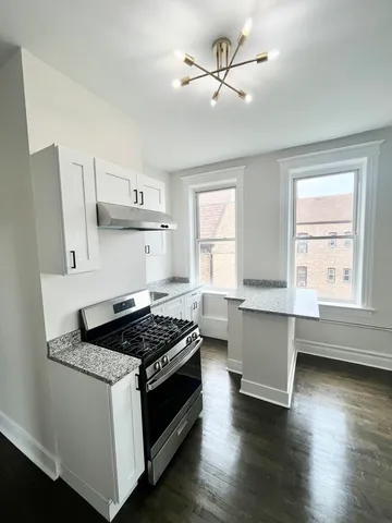 $1,450 | 2512 South Trumbull Avenue, Unit 3R, Chicago, IL 60623