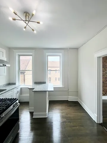 $1,450 | 2512 South Trumbull Avenue, Unit 3R, Chicago, IL 60623