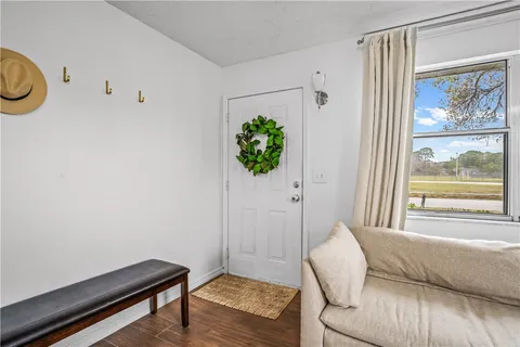 $250,000 | 1255 18th Avenue Southwest, Vero Beach, FL 32962