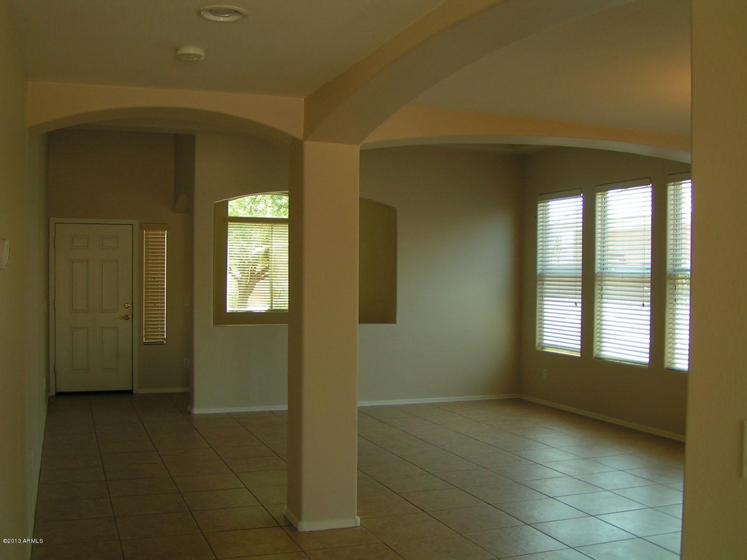 16746 West Adams Street Goodyear, AZ 85338 - Photo 8 of 28 Living Room