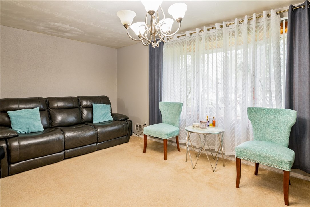 210 Lakeshore Boulevard Irondequoit, NY 14617 - Photo 17 of 31