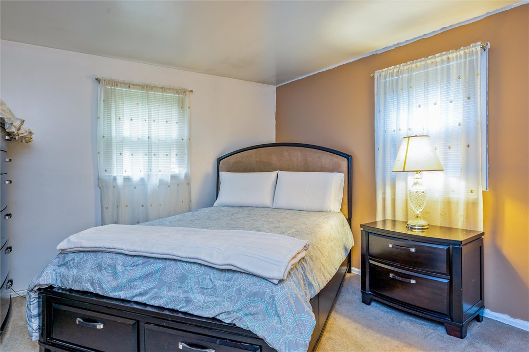 210 Lakeshore Boulevard Irondequoit, NY 14617 - Photo 23 of 31