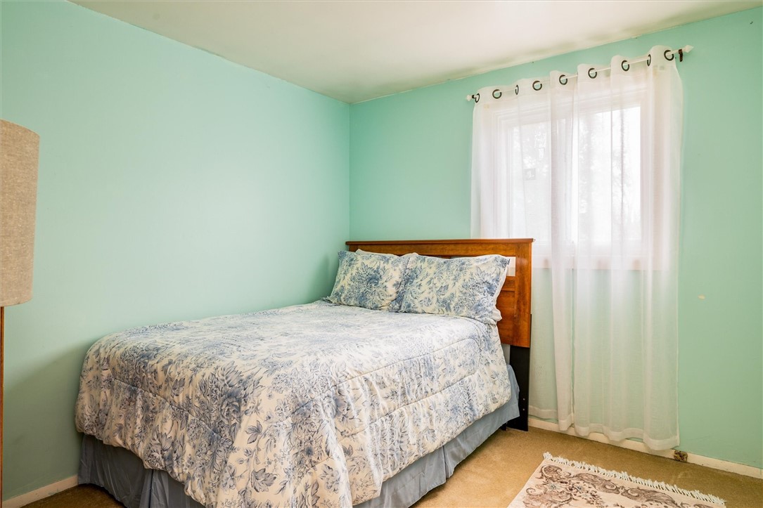 210 Lakeshore Boulevard Irondequoit, NY 14617 - Photo 26 of 31