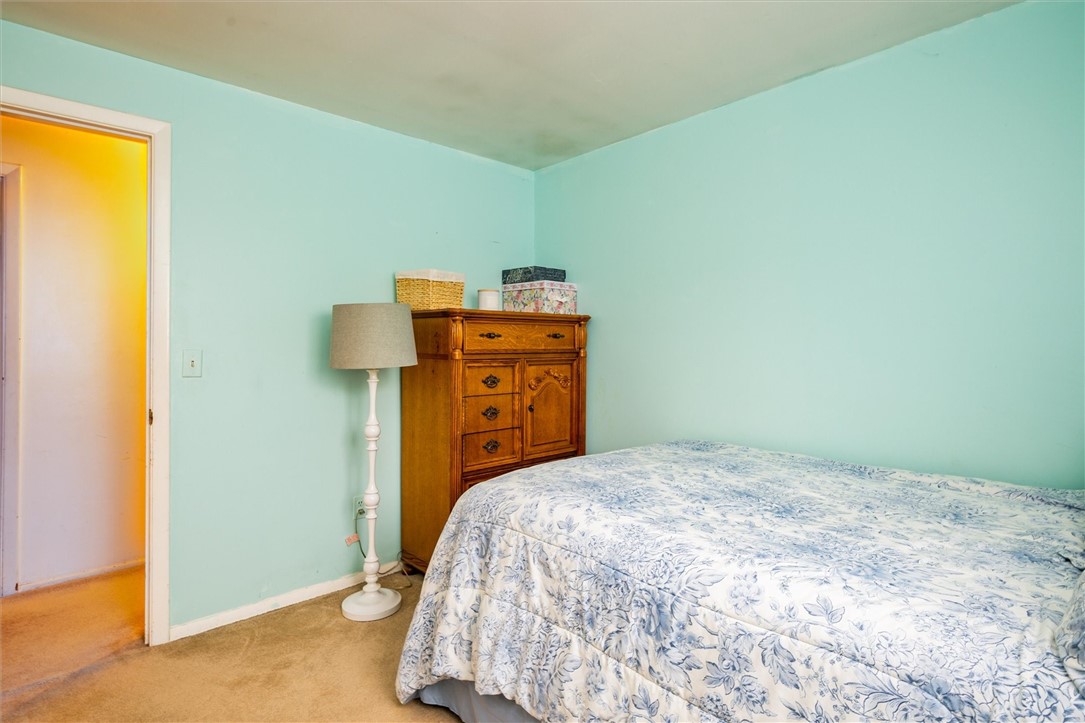 210 Lakeshore Boulevard Irondequoit, NY 14617 - Photo 27 of 31