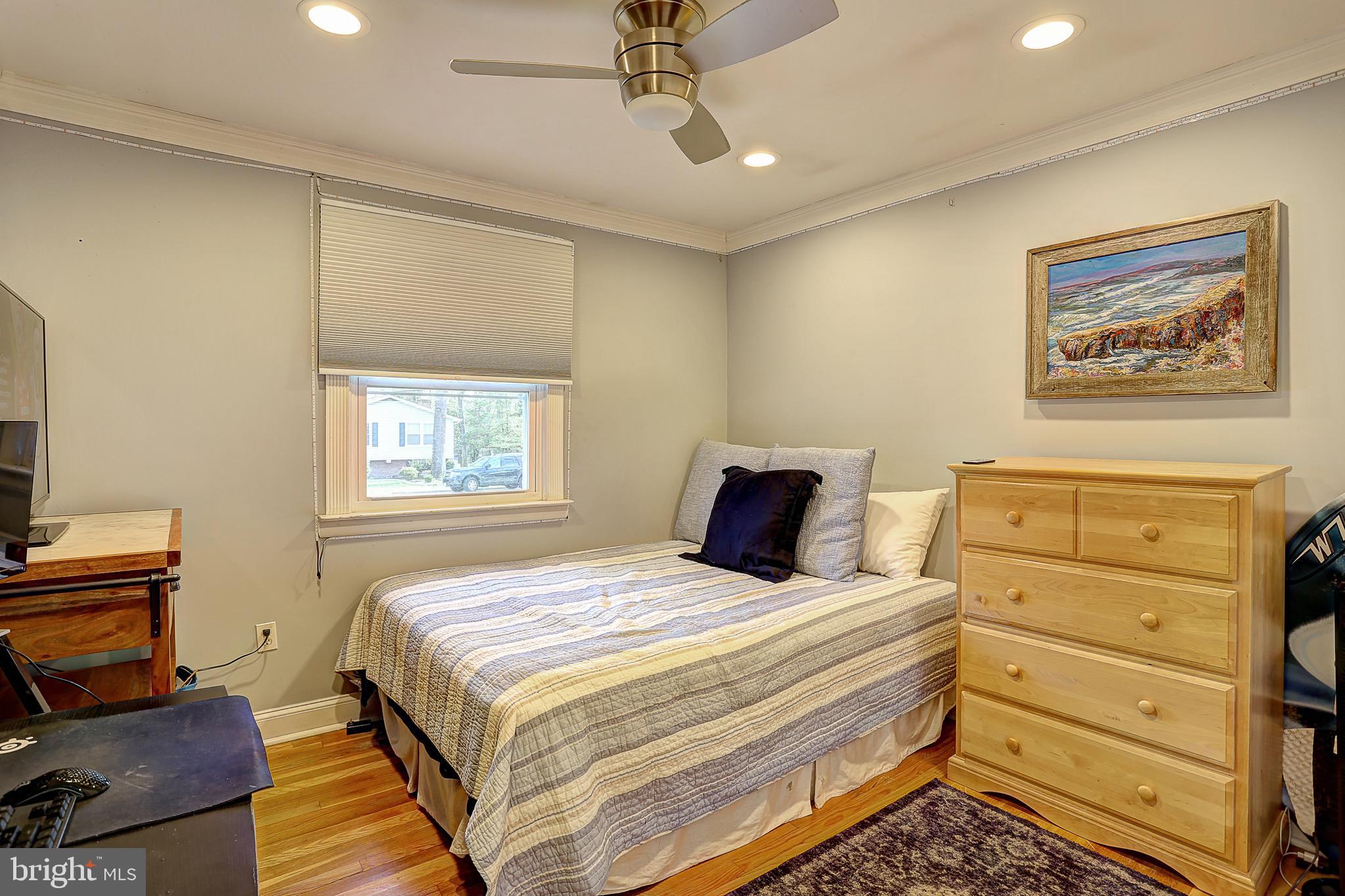 220 Hickory Point Road Pasadena, MD 21122 - Photo 22 of 48 Gallery Image 22
