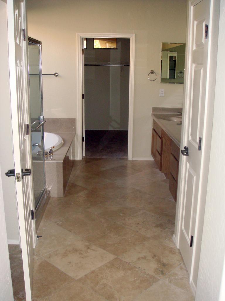 41940 North Crooked Stick Road Phoenix, AZ 85086 - Photo 7 of 10 Master bath