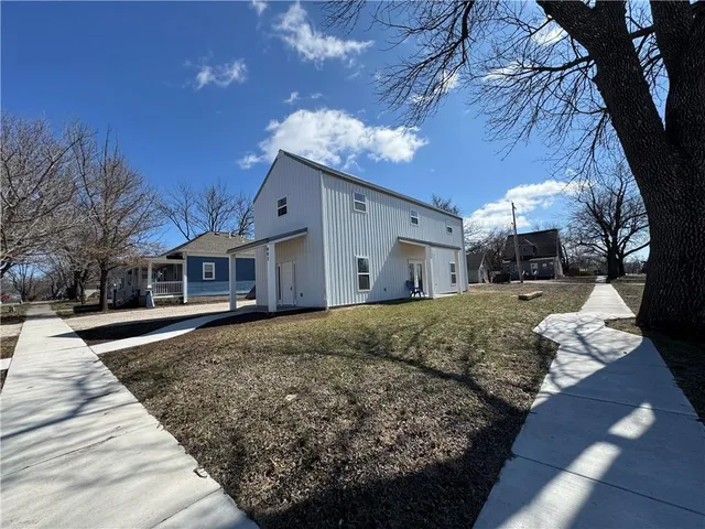 $189,500 | 803 Pecan Street, Humboldt, KS 66748