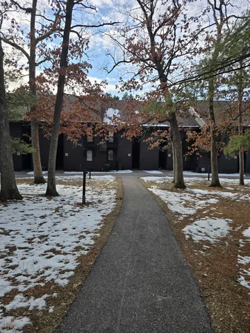 $210,000 | 5 Hawthorn Trail, Wisconsin Dells, WI 53965