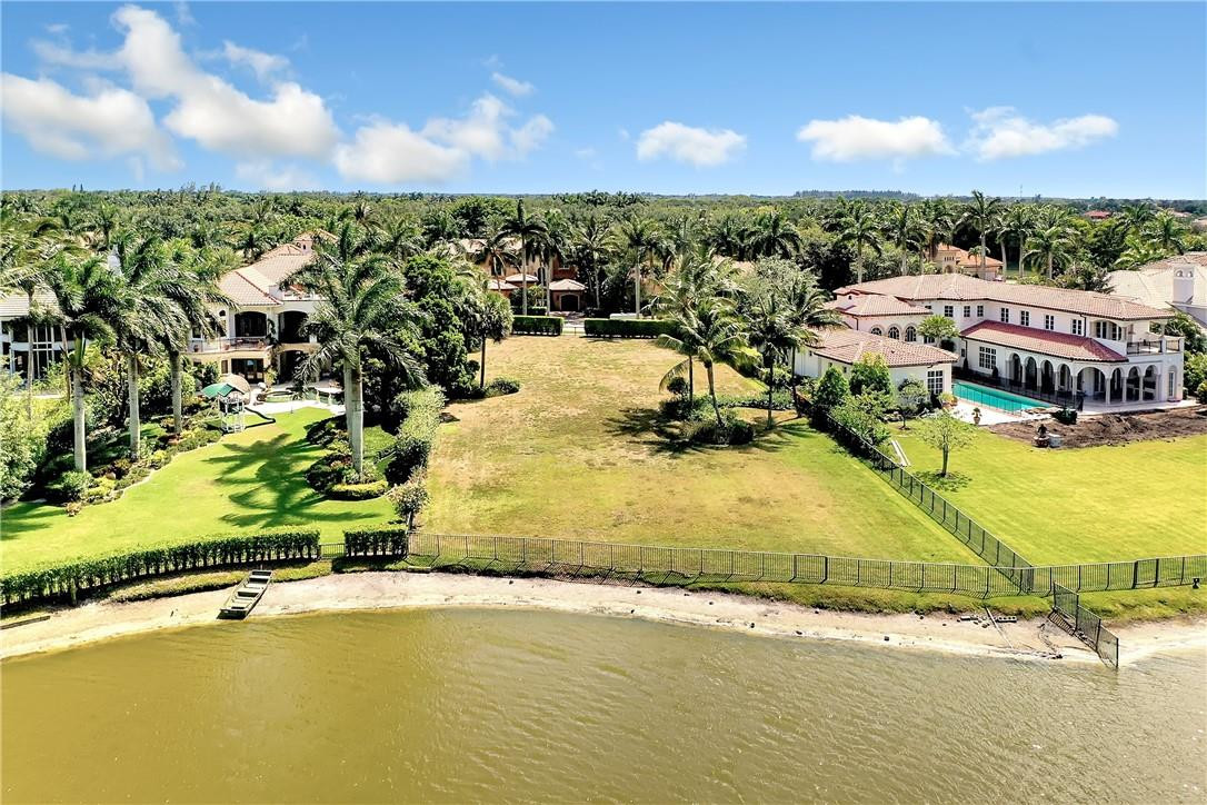 17138 Ave Le Rivage Boca Raton, FL 33496 - Photo 14 of 17 a view of an ocean view