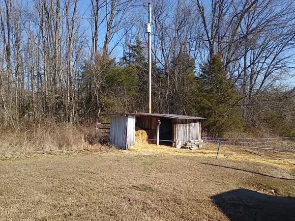 $174,900 | 10360 Highway 231, Bethpage, TN 37022