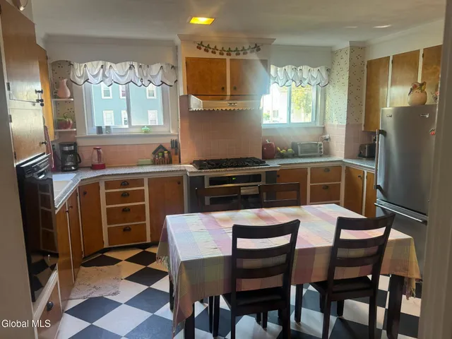 $230,000 | 112 Pleasant Avenue, Johnstown, NY 12095