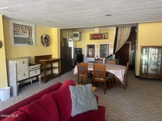 $230,000 | 112 Pleasant Avenue, Johnstown, NY 12095