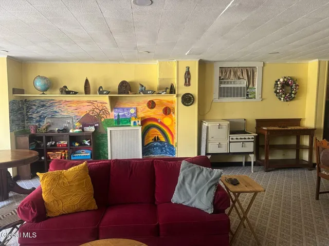 $230,000 | 112 Pleasant Avenue, Johnstown, NY 12095