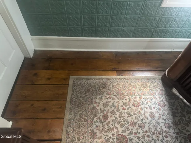 $230,000 | 112 Pleasant Avenue, Johnstown, NY 12095