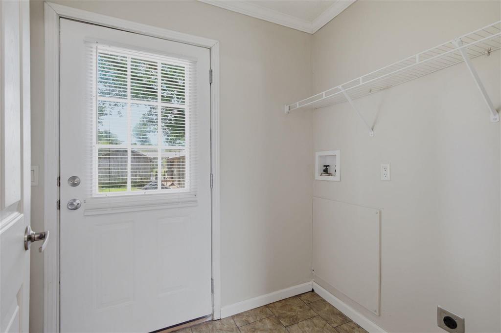 1188 Sutherland Road Lake Charles, LA 70611 - Photo 8 of 14 Gallery Image 8