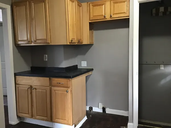 $120,000 | 19453 Roscommon Street, Harper Woods, MI 48225