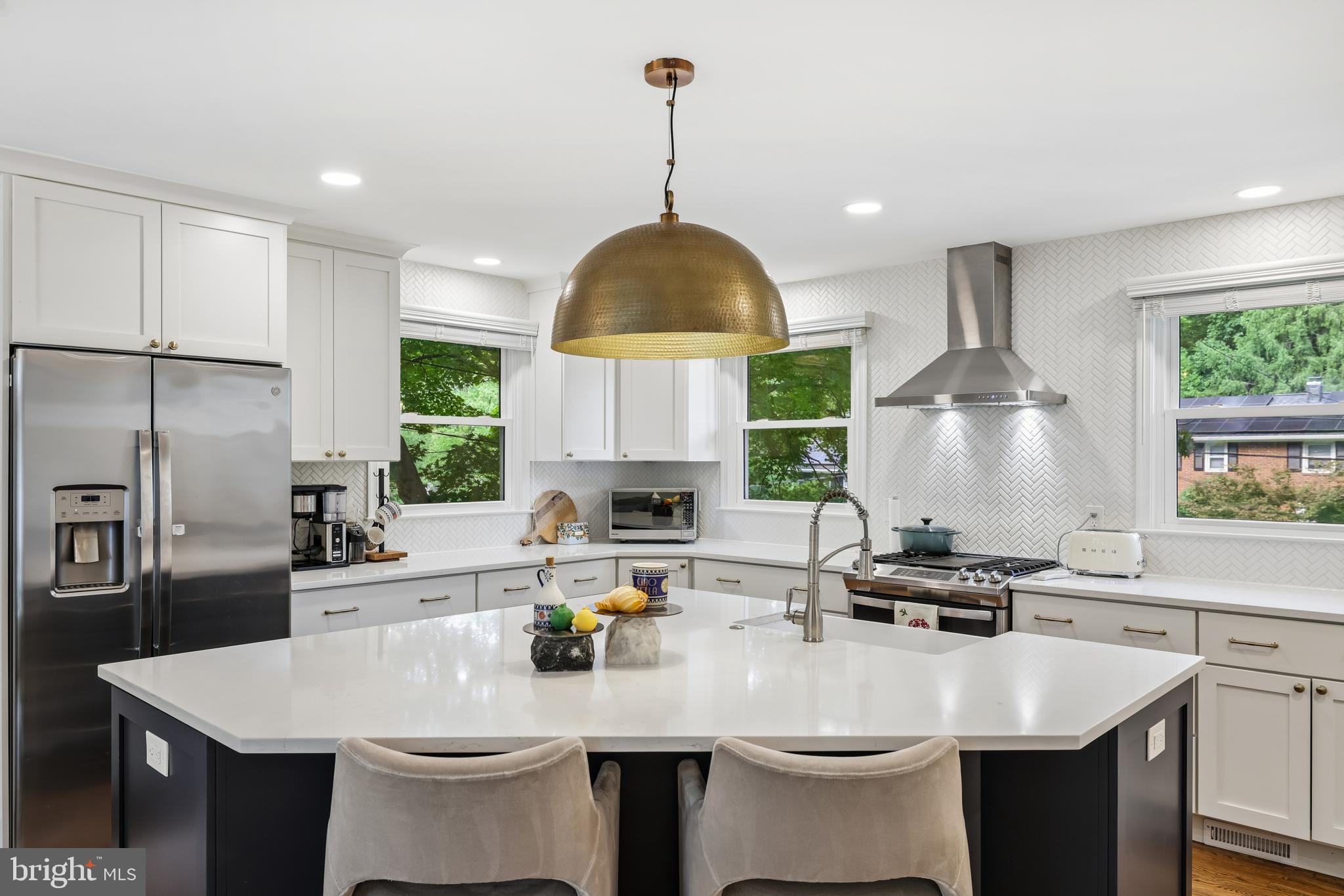 11214 Dewey Road Kensington, MD 20895 - Photo 21 of 57 Kitchen