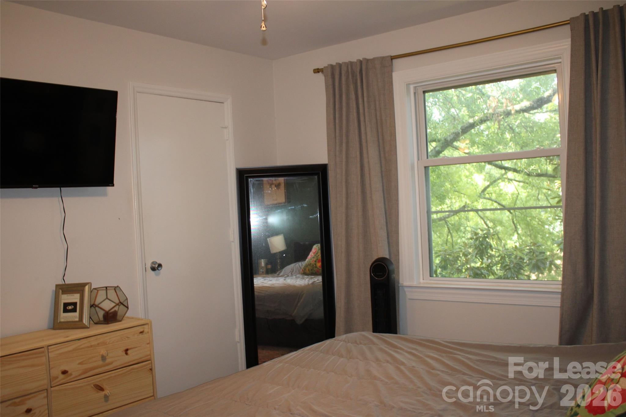 430 Queens Road Charlotte, NC 28207 - Photo 14 of 28
