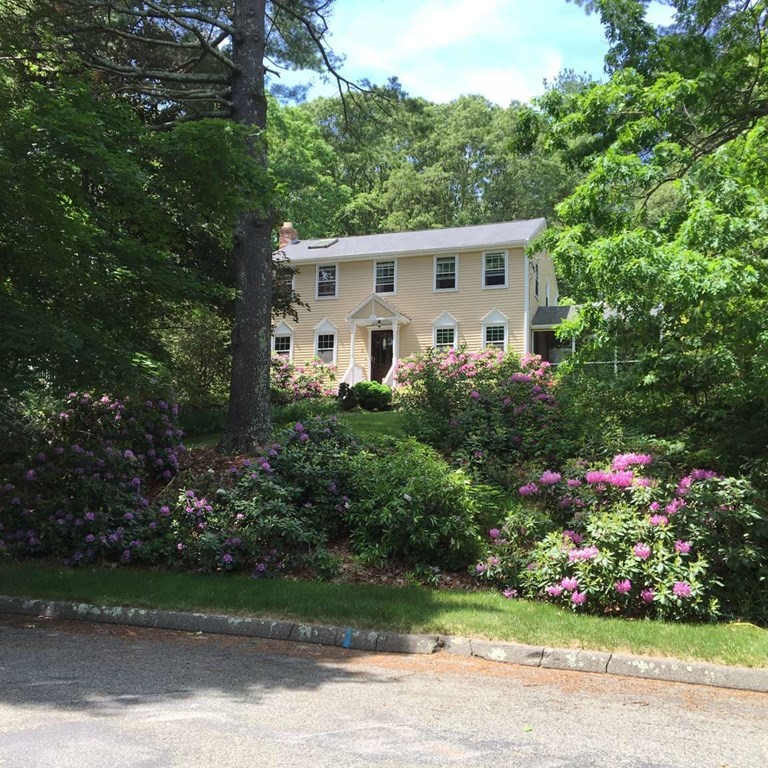 4 Birch Bark Road Medway, MA 02053 - Photo 1 of 20
