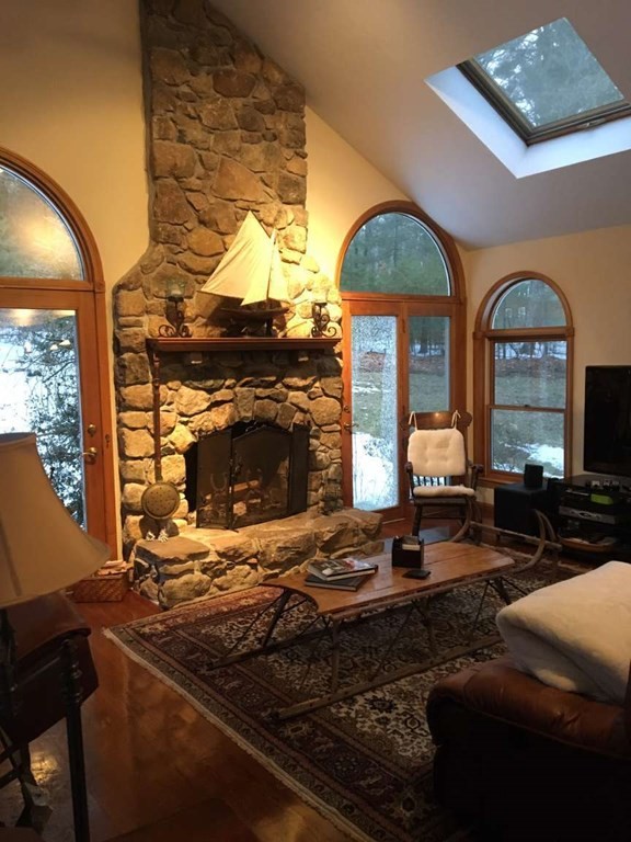 4 Birch Bark Road Medway, MA 02053 - Photo 6 of 20