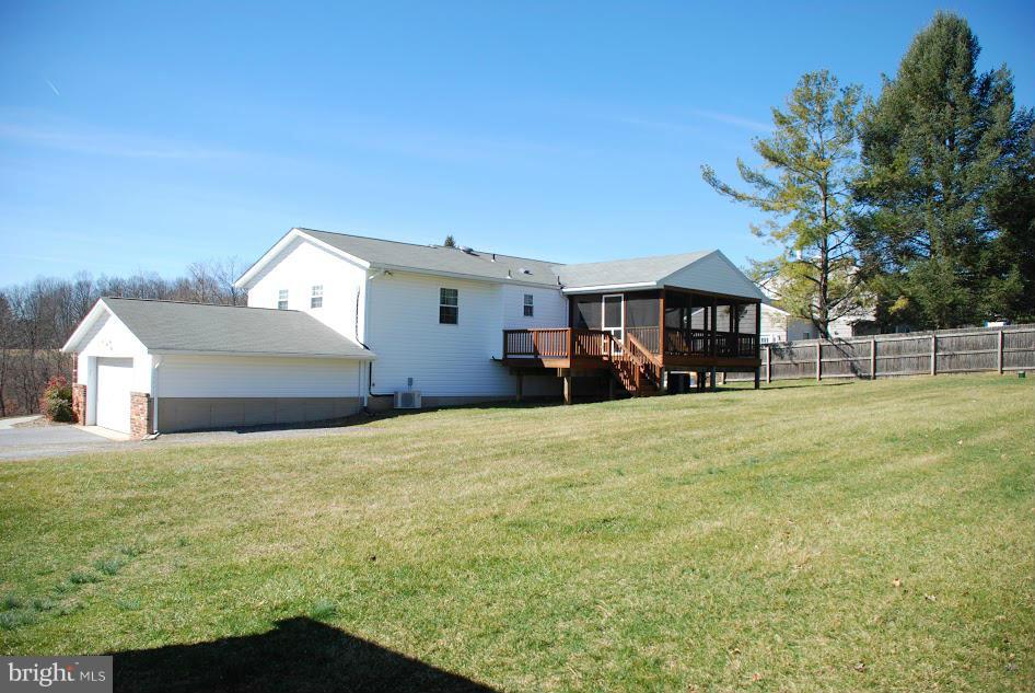 1046 Hook Road Westminster, MD 21157 - Photo 28 of 30 Exterior (Rear)
