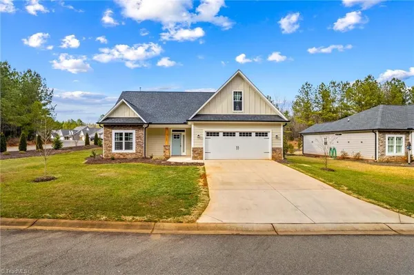 $459,500 | 215 Village Lane, Salisbury, NC 28146