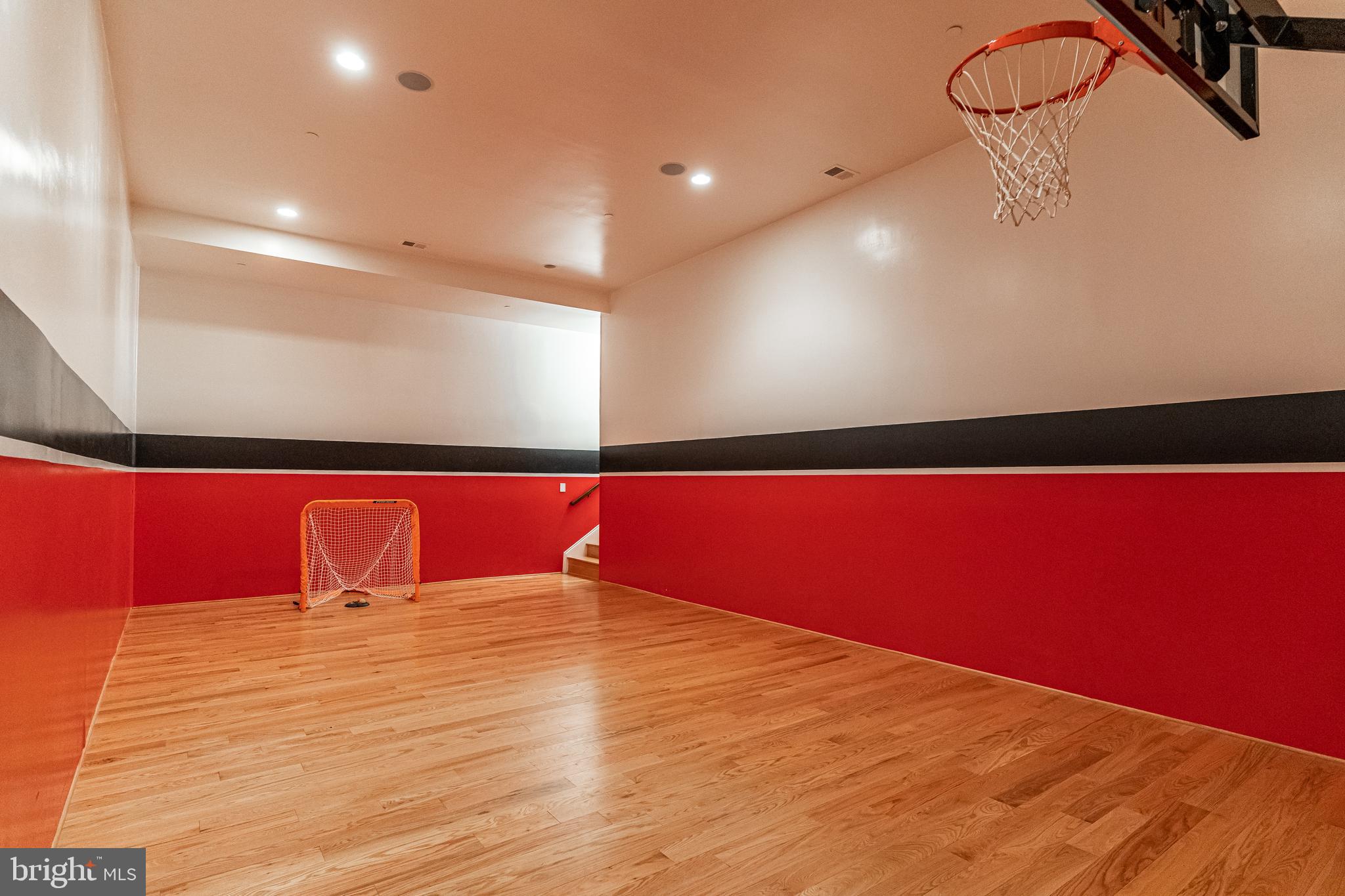 9900 Newhall Road Potomac, MD 20854 - Photo 39 of 45 Lower Level Basketball Court