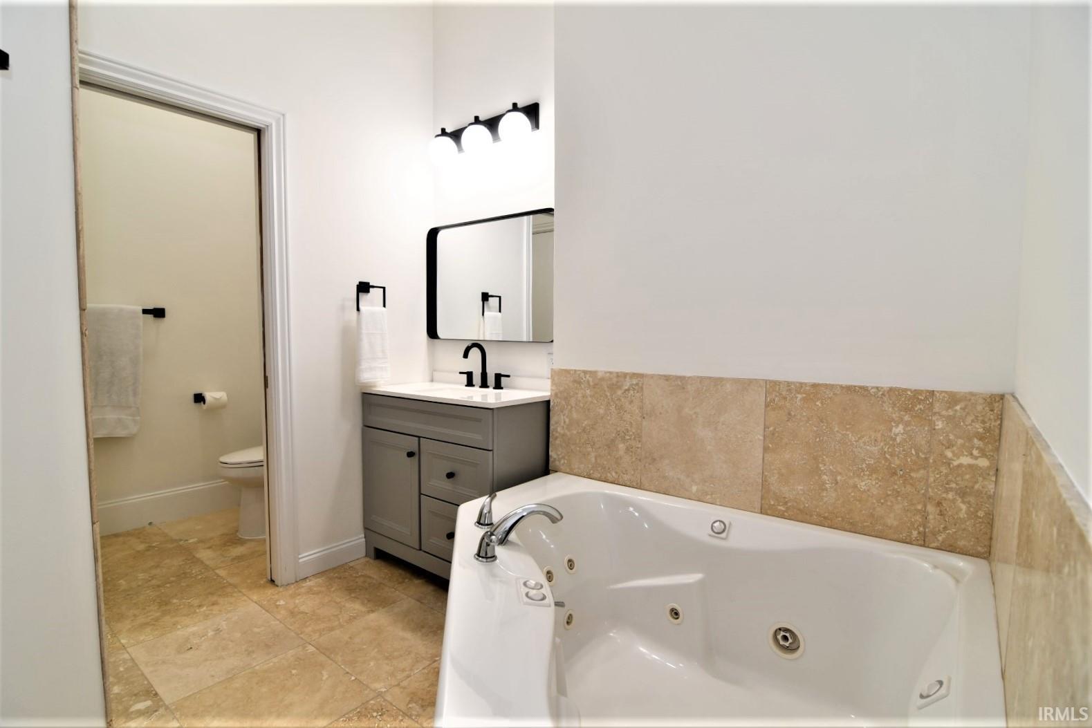 508 Main Street, Unit 4G Evansville, IN 47708 - Photo 16 of 27 Gallery Image 16
