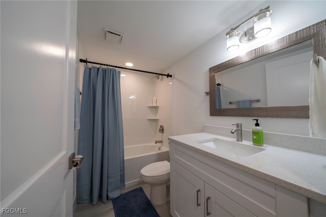 16881 Davis Road, Unit 716 Fort Myers, FL 33908 - Photo 17 of 28