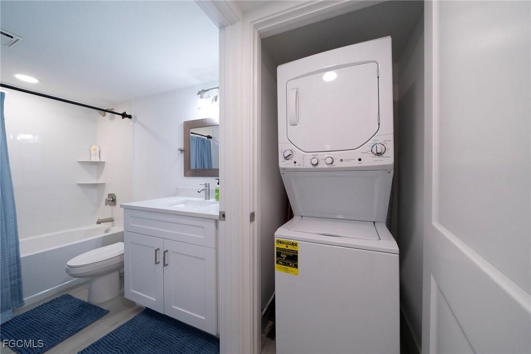 16881 Davis Road, Unit 716 Fort Myers, FL 33908 - Photo 18 of 28