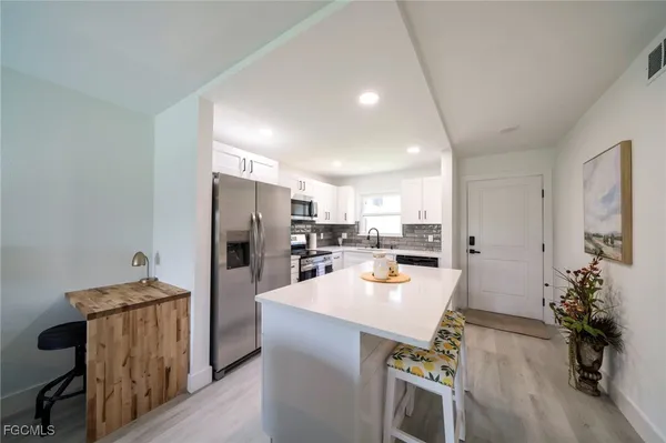 $1,500 | 16881 Davis Road, Unit 716, Fort Myers, FL 33908