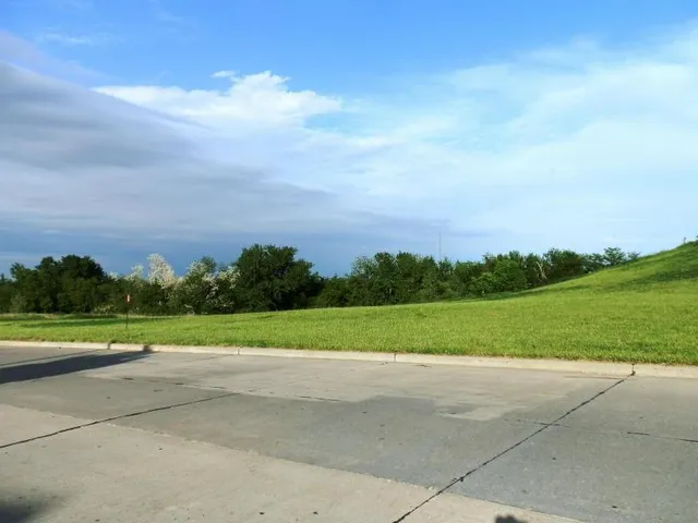 $186,000 | 5421 North Pointe (lot 2b) Rd Street, St. Joseph, MO 64506