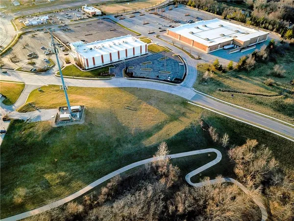 $186,000 | 5421 North Pointe (lot 2b) Rd Street, St. Joseph, MO 64506